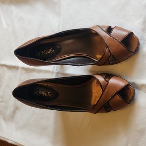 Connie brand, Teacher heels.